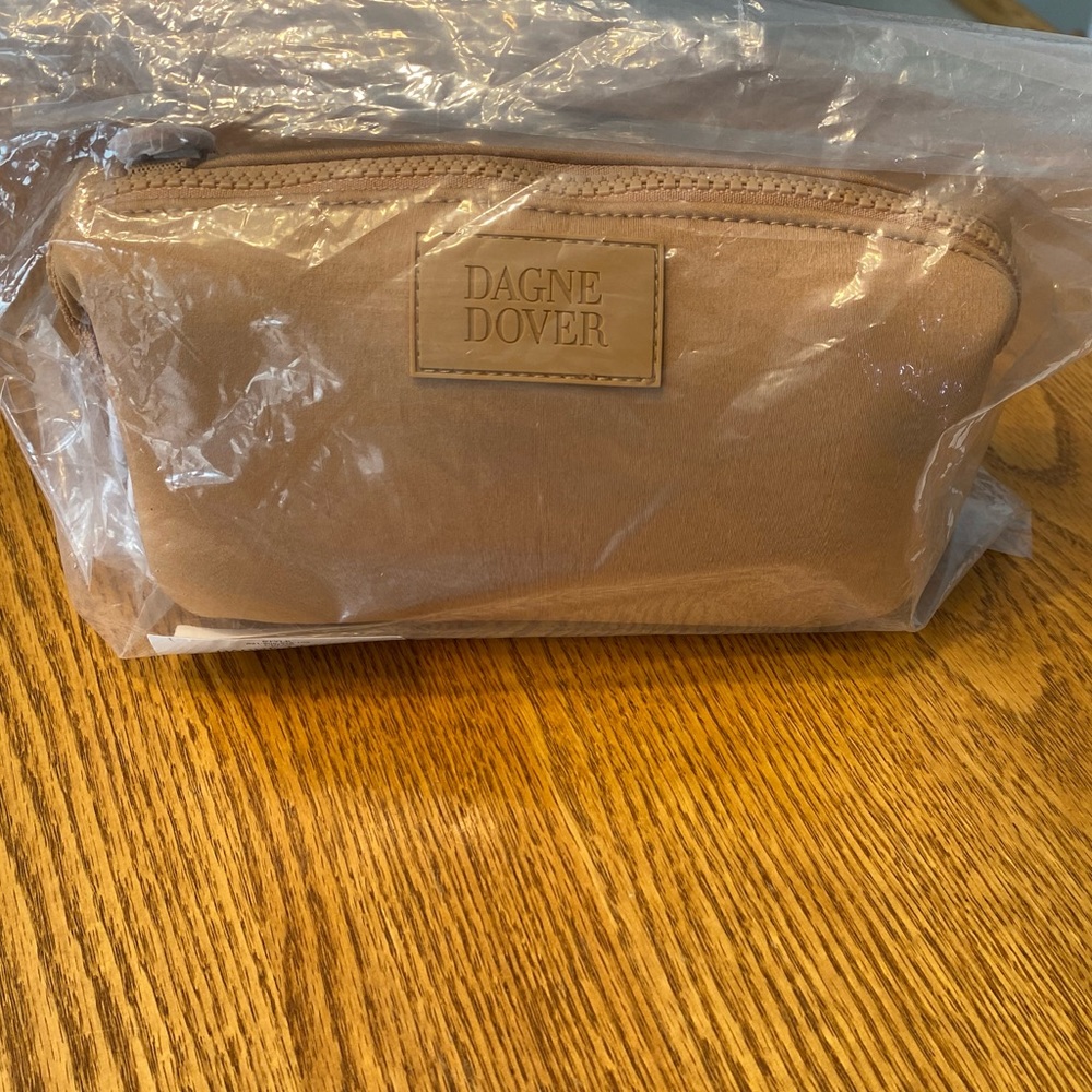 Dagne Dover - Hunter Small, Pinto (New in Package)